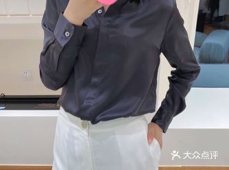 上班时候的穿着打扮太重要了，我想以后这家就是我的根据地啦