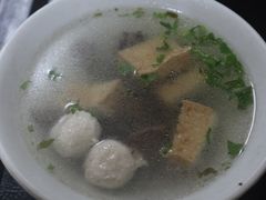 -松树干拌面店
