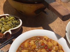 -聚鑫朋酸菜肥肠(文艺路口店)