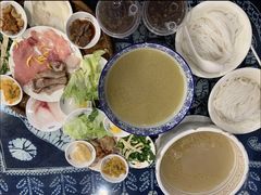 -桥香园云南过桥米线(金马碧鸡店)