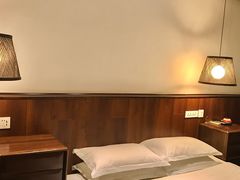 -拖板鞋咖啡旅行酒店(春熙路地铁站店)