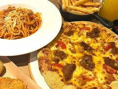 -必胜客(砂之船中东奥莱店)