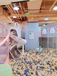 -多多淘儿童体验中心(重庆来福士店)
