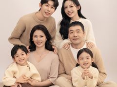 -iF摄影•全家福•证件照•形象照(南山店)