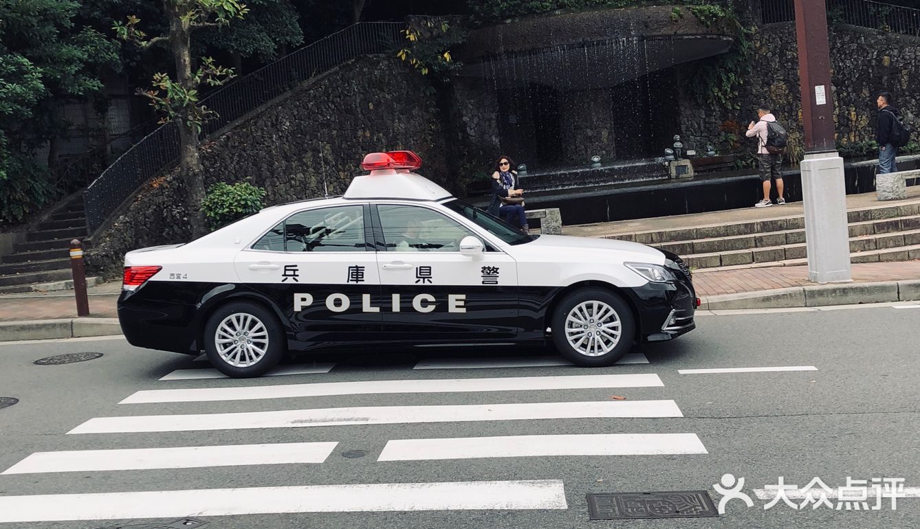 日本警车叫声图片