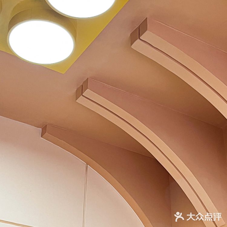 杭州打卡新地标📍巨型吐司房子可爱面包店‼️