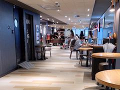 -肯德基(成都机场T2到达精选店)
