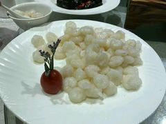 -白玉兰酒店(上海田子坊马当路地铁站店)