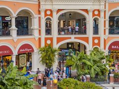 -佛罗伦萨小镇广佛名品奥特莱斯(疏港路店)