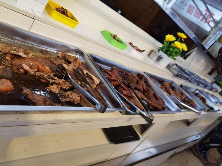 金口福啃骨头自助餐-"在北京吃过一次这种筒骨自助,那天无意发现.