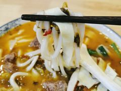 老酸菜牛肋条面-阿彬生炒牛肉面(解放路店)