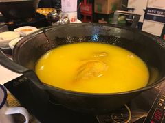 -鲜入围煮花胶鸡海鲜火锅