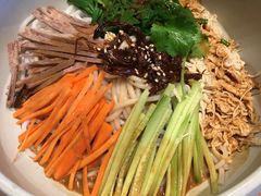 -云海肴·汽锅鸡·云南菜(天山百盛优客店)