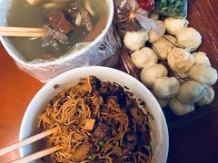 -佬钱湾仔(衣裳街店)