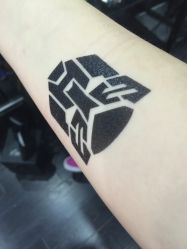 -苏龙纹身