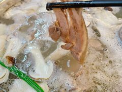-老石黑山羊毛驴肉火锅(金凯广场店)