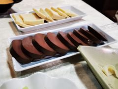 -羊家胡同·龙虾烧烤火锅(龙汇路店)