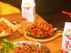 鱿鱼炒五花肉-富乐满韩国正宗炸鸡韩国料理(虹泉路店)