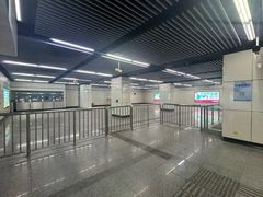-陆家浜路(地铁站)