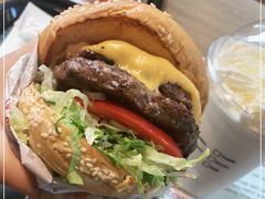 -The Habit Burger Grill 哈比特汉堡(复兴soho店)