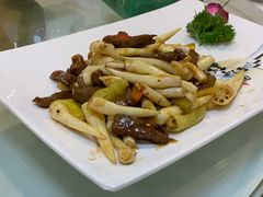 -宜宾海鲜酒家·三十年老字号