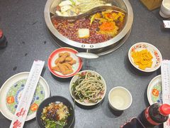 -沸炉重庆老火锅(军事博物馆店)