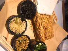 -丁里羊肉小镇(天鹅湖总店)