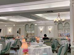 -The Diamond Jubilee Tea Salon at Fortnum & Mason