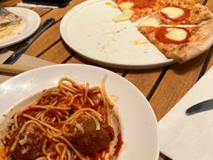 -城市大道红炉披萨烘焙坊