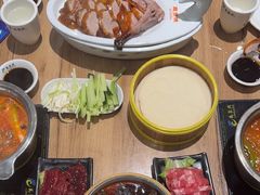 -龙聚德北京烤鸭(沙坪坝华宇A馆店)