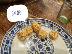 -乡土特色.冷锅鱼.牦牛肉汤锅