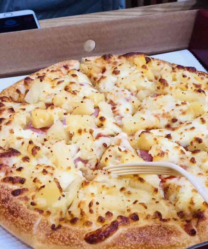 汉尊比萨(广州麓景西店)-"以前经常在店里吃,老板人挺好的,待人热情.