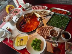 -小龙翻大江文化火锅(宽窄店)