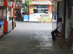 -三亚火车头万人海鲜广场