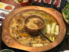 -滇釜火锅·能喝汤的火锅(车公庄店)