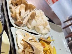 -菌之家·专业纯野生菌火锅·特色炒菌