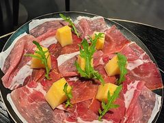 -wineapp葡萄酒餐吧(外滩金融中心店)