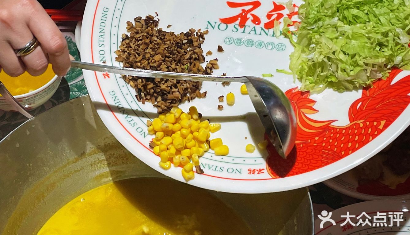 银泰in99也有不站花胶鸡啦！秋天快来喝汤