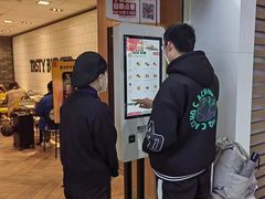 -麦当劳(西站店)