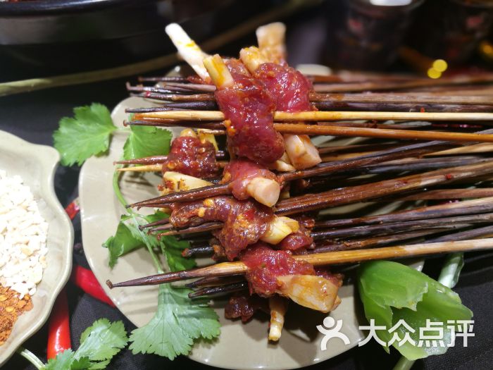 醉疯狂牛串串(成渝立交店)笋子牛肉图片 - 第1张