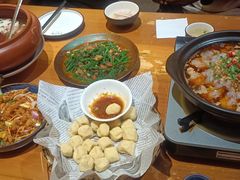 -老滇山寨•云南特色菜•地方菜•民族风情歌舞表演(金碧店)