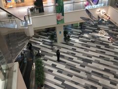 -百联临沂购物中心(临沂路店)