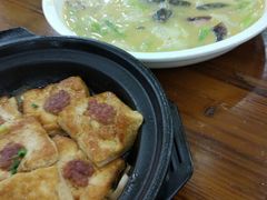 -侬佳蒸菜馆(听潮店)