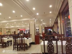 大堂-鑫巴蜀小镇 · 水煮鱼专研店(玉桥店)
