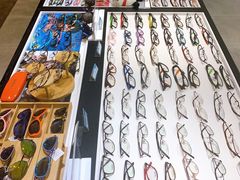 -吴良材眼镜(美罗城店)