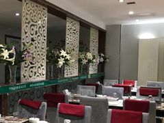 -何鲜菇火锅(大营盘店)