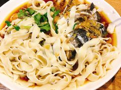 剁椒鱼头-老妈私房鱼头(欧洲城店)