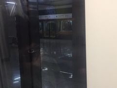 -人民广场(地铁站)