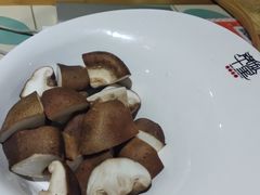 香菇-南城十里潮汕鲜牛火锅·鲜虾生滚粥(融汇老商埠店)