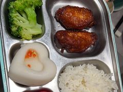 -雀蓝川菜(奥体广场店)